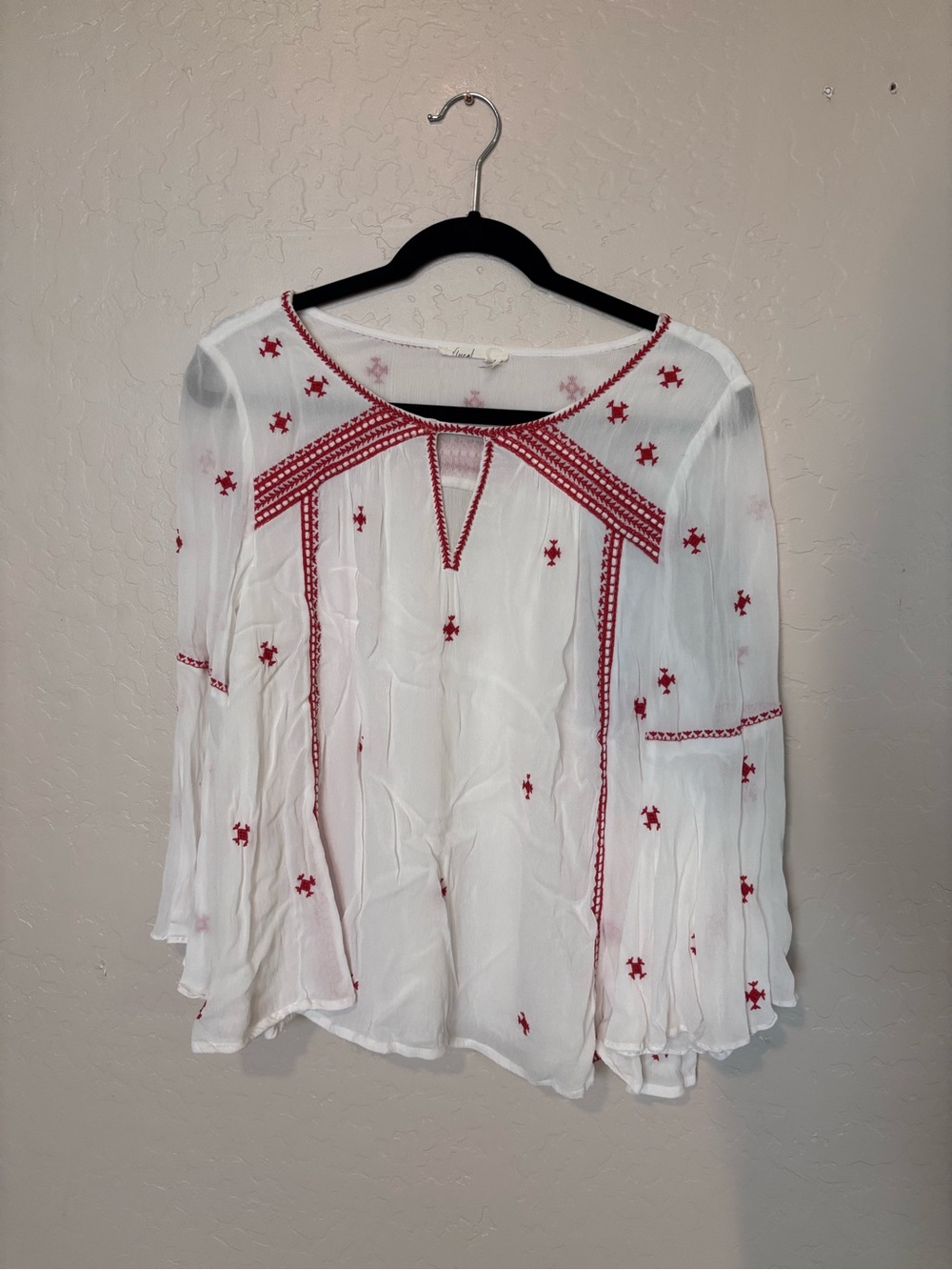 Floreat Anthropologie White Red Embroidered Bell Sleeve Tunic Size 10